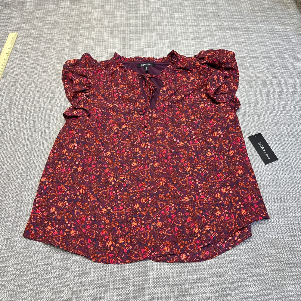 New Romantic Flutter Sleeve Top size Large‎ Boho Floral Peasant V Neck